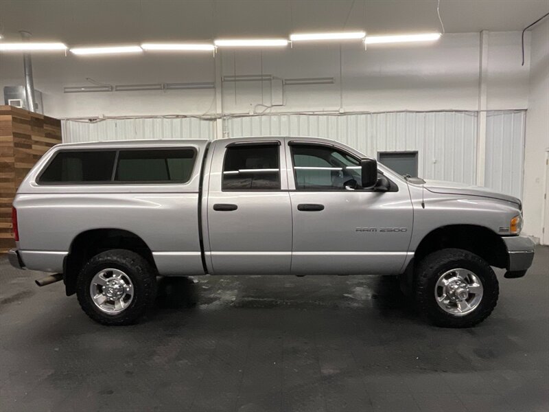 2004 Dodge Ram 2500 SLT Quad Cab 4X4 / 5.7L HEMI / 5-SPEED MANUAL  LOCAL TRUCK / RUST FREE / RARE TRUCK / SHARP & CLEAN !!! - Photo 4 - Gladstone, OR 97027