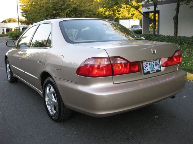 2000 Honda Accord EX   - Photo 41 - Portland, OR 97217