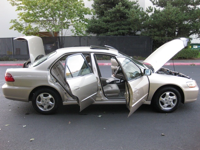 2000 Honda Accord EX   - Photo 13 - Portland, OR 97217