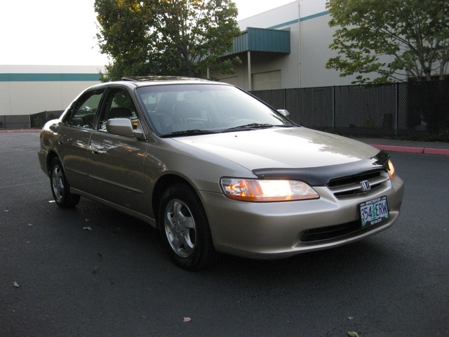 2000 Honda Accord EX   - Photo 7 - Portland, OR 97217