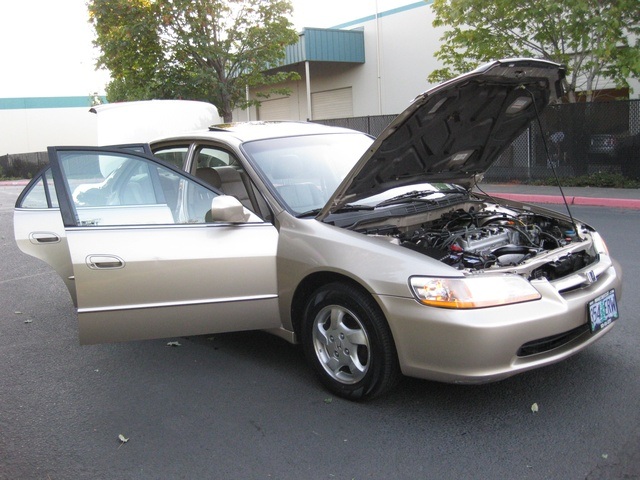 2000 Honda Accord EX   - Photo 14 - Portland, OR 97217