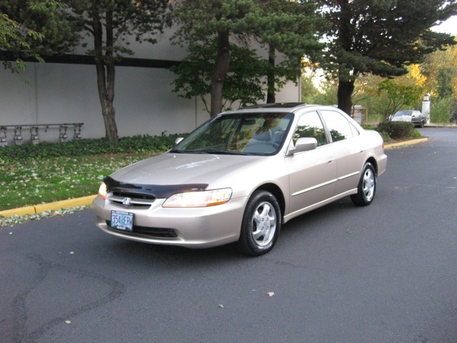 2000 Honda Accord EX   - Photo 42 - Portland, OR 97217