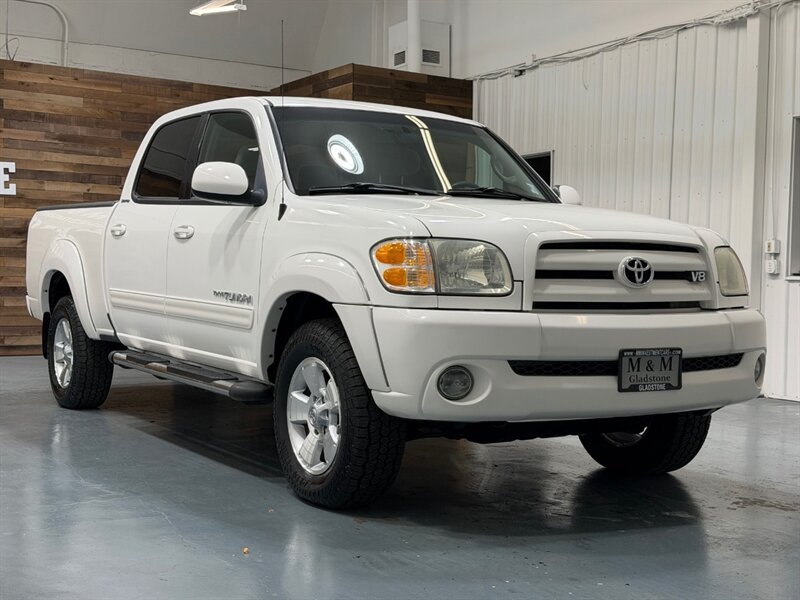 2004 Toyota Tundra Limited 4X4 4.7L V8 / ZERO RUST / 71K MILES / Towing Pkg / Power Sliding rear window - Photo 55 - Gladstone, OR 97027