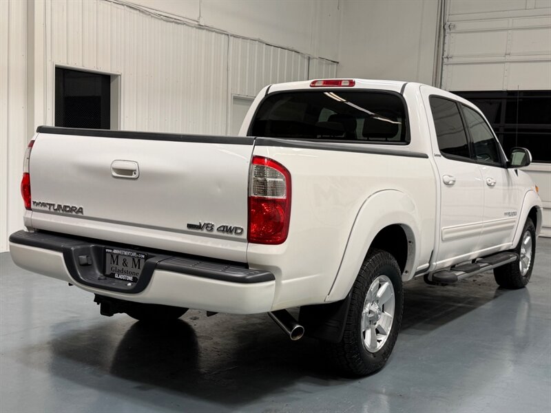 2004 Toyota Tundra Limited 4X4 4.7L V8 / ZERO RUST / 71K MILES / Towing Pkg / Power Sliding rear window - Photo 8 - Gladstone, OR 97027