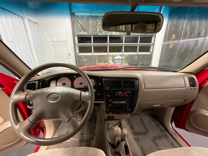 2001 Toyota Tacoma SR5 Xtra Cab 4X4 / 5-SPEED/ LIFTED / 78,000 MILES  1-OWNER / RUST FREE / NEW LIFT w/ NEW BF GOODRICH TIRES & TRD WHEELS / SHARP & CLEAN !! - Photo 26 - Gladstone, OR 97027