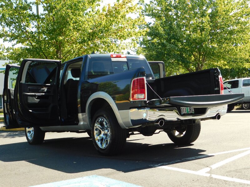 2017 RAM 1500 Laramie Crew Cab 4X4 /V8 HEMI/1-OWNER/14,000 MILES   - Photo 27 - Portland, OR 97217