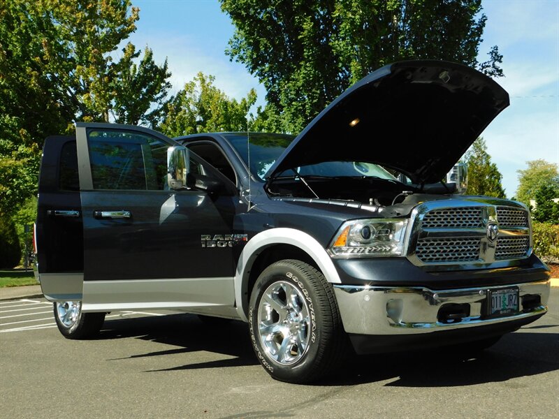 2017 RAM 1500 Laramie Crew Cab 4X4 /V8 HEMI/1-OWNER/14,000 MILES   - Photo 30 - Portland, OR 97217