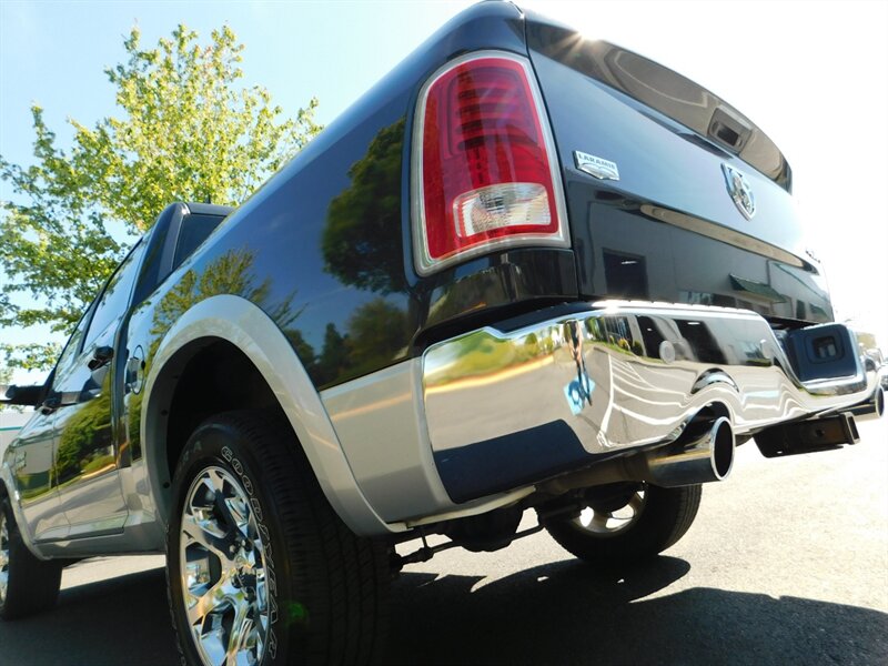 2017 RAM 1500 Laramie Crew Cab 4X4 /V8 HEMI/1-OWNER/14,000 MILES   - Photo 24 - Portland, OR 97217