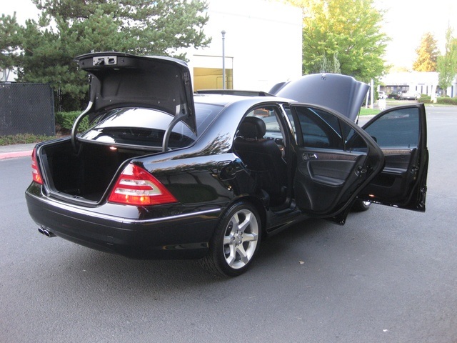 2007 Mercedes-Benz C230 Sport Pkg   - Photo 12 - Portland, OR 97217