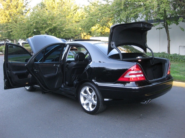 2007 Mercedes-Benz C230 Sport Pkg   - Photo 10 - Portland, OR 97217