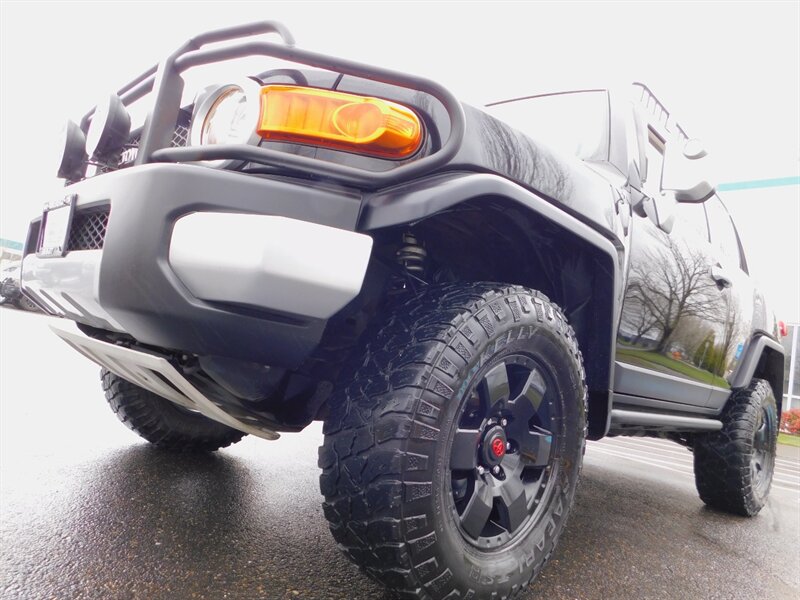 2007 Toyota FJ Cruiser 4X4 / V6 4.0L / REAR DIFF E-LOCKER /  BRUSH GUARD / LOW MILES / LIFTED !! - Photo 25 - Portland, OR 97217