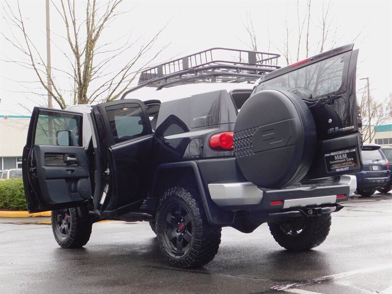 2007 Toyota FJ Cruiser 4X4 / V6 4.0L / REAR DIFF E-LOCKER /  BRUSH GUARD / LOW MILES / LIFTED !! - Photo 30 - Portland, OR 97217