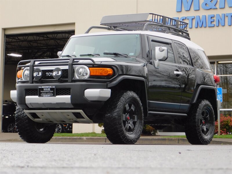 2007 Toyota FJ Cruiser 4X4 / V6 4.0L / REAR DIFF E-LOCKER /  BRUSH GUARD / LOW MILES / LIFTED !! - Photo 1 - Portland, OR 97217