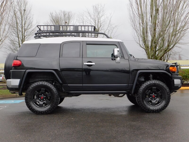 2007 Toyota FJ Cruiser 4X4 / V6 4.0L / REAR DIFF E-LOCKER /  BRUSH GUARD / LOW MILES / LIFTED !! - Photo 4 - Portland, OR 97217