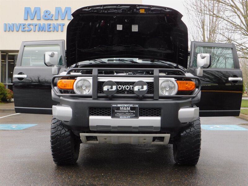 2007 Toyota FJ Cruiser 4X4 / V6 4.0L / REAR DIFF E-LOCKER /  BRUSH GUARD / LOW MILES / LIFTED !! - Photo 32 - Portland, OR 97217