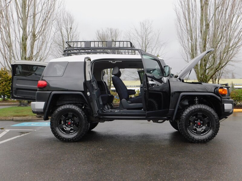 2007 Toyota FJ Cruiser 4X4 / V6 4.0L / REAR DIFF E-LOCKER /  BRUSH GUARD / LOW MILES / LIFTED !! - Photo 21 - Portland, OR 97217