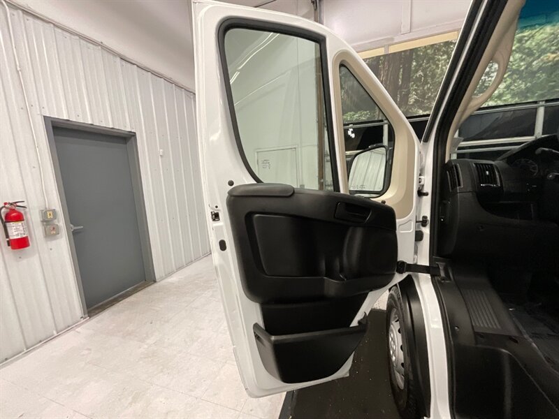 2021 RAM ProMaster Cargo Van 2500 159 WB / HIGH ROOF / BACKUP CAMERA  / 1-OWNER LOCAL VAN / HIGHROOF & 159 " WB / CARGO VAN - Photo 28 - Gladstone, OR 97027