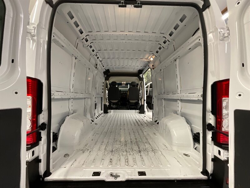 2021 RAM ProMaster Cargo Van 2500 159 WB / HIGH ROOF / BACKUP CAMERA  / 1-OWNER LOCAL VAN / HIGHROOF & 159 " WB / CARGO VAN - Photo 10 - Gladstone, OR 97027