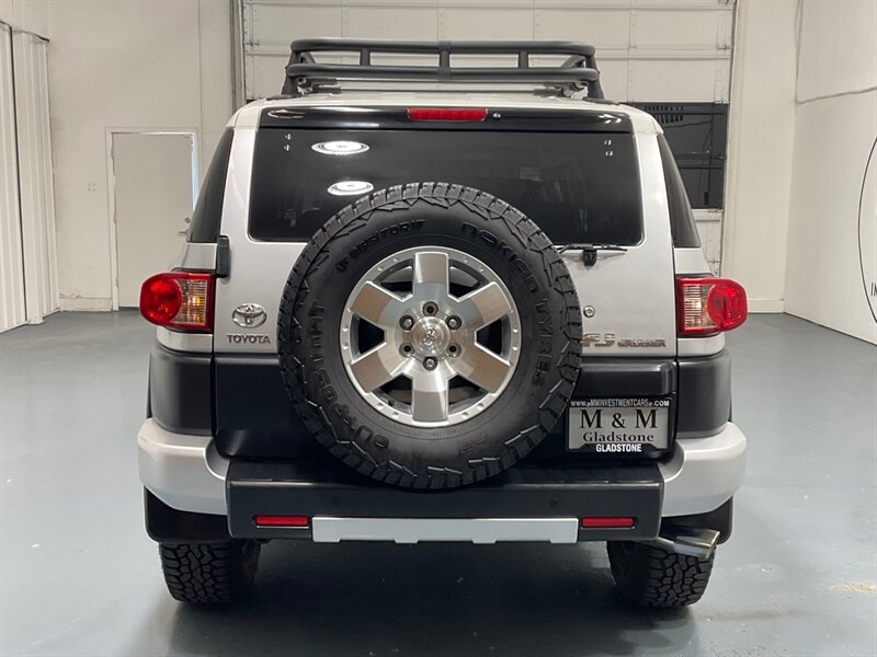 2008 Toyota FJ Cruiser Sport Utility 4X4 / LOCAL SUV w. ZERO RUST / Rear Diff Locks / Excel Cond - Photo 6 - Gladstone, OR 97027
