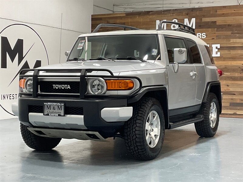 2008 Toyota FJ Cruiser Sport Utility 4X4 / LOCAL SUV w. ZERO RUST / Rear Diff Locks / Excel Cond - Photo 1 - Gladstone, OR 97027