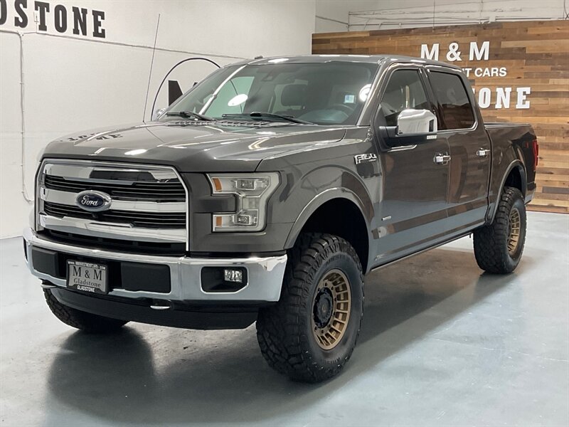 2016 Ford F-150 Lariat Crew Cab 4X4 / 3.5L V6 EcoBoost / LIFTED  / NEW LIFT +NEW FUEL WHEELS + NEW TIRES / Panoramic Sunroof / ZERO RUST - Photo 1 - Gladstone, OR 97027