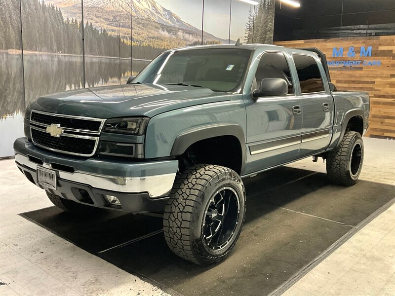 2007 Chevrolet Silverado 1500 LT Crew Cab 4X4 / 5.3L V8 / LIFTED LIFTED  / LOCAL OREGON TRUCK / RUST FREE / LIFTED w. 35 " TIRES & 20 " MOTO WHEELS - Photo 25 - Gladstone, OR 97027