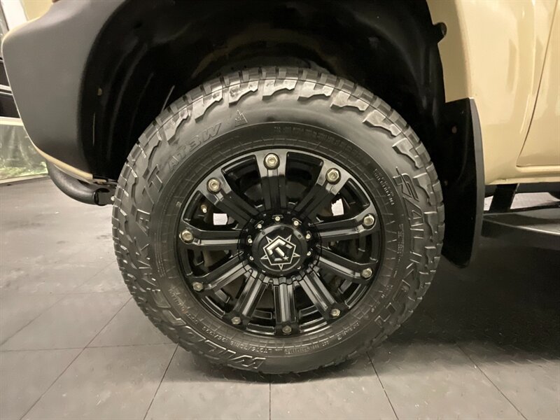 2014 Toyota Tacoma V6 TRD SPORT 4X4 / 4.0L V6 / LIFTED / SHARP  Navigation & Backup Camera / LIFTED w/33 " TIRES & 18 " WHEELS / 87,000 MILES - Photo 23 - Gladstone, OR 97027