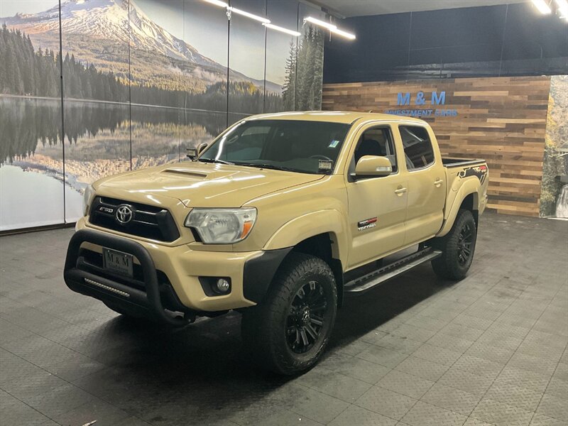 2014 Toyota Tacoma V6 TRD SPORT 4X4 / 4.0L V6 / LIFTED / SHARP  Navigation & Backup Camera / LIFTED w/33 " TIRES & 18 " WHEELS / 87,000 MILES - Photo 1 - Gladstone, OR 97027