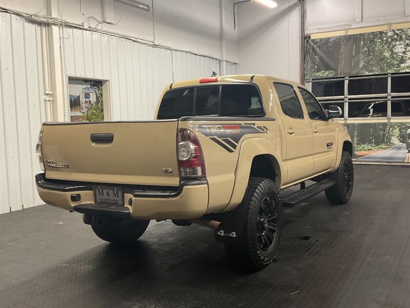 2014 Toyota Tacoma V6 TRD SPORT 4X4 / 4.0L V6 / LIFTED / SHARP  Navigation & Backup Camera / LIFTED w/33 " TIRES & 18 " WHEELS / 87,000 MILES - Photo 8 - Gladstone, OR 97027