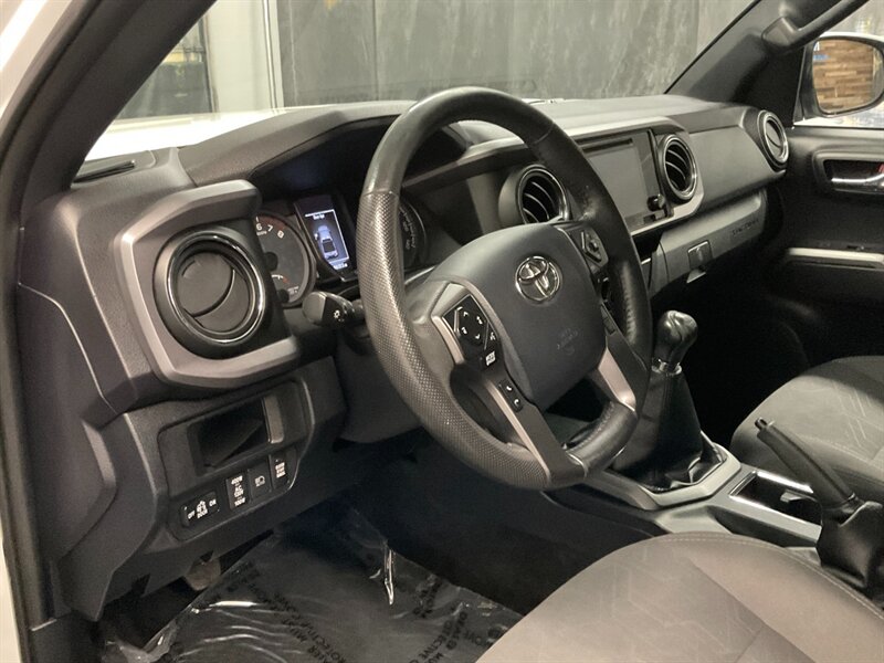 2018 Toyota Tacoma TRD Off-Road 4X4 / V   - Photo 17 - Gladstone, OR 97027