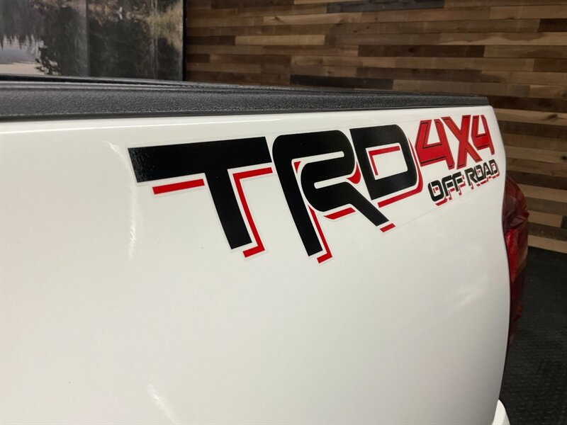 2018 Toyota Tacoma TRD Off-Road 4X4 / V   - Photo 26 - Gladstone, OR 97027