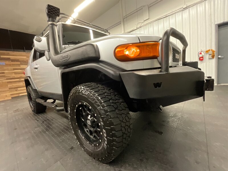 2007 Toyota FJ Cruiser 4dr SUV 4WD / 6-SPEED / LIFTED / CUSTOM BUILT  SNORKEL / WINCH /BRAND NEW CLUTCH/  CUSTOM BUMPER / ROOF RACK / LIFTED / RUST FREE - Photo 10 - Gladstone, OR 97027