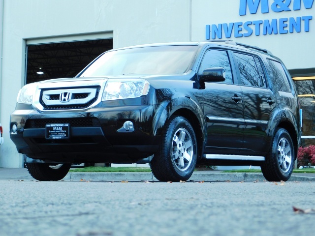 2011 Honda Pilot Touring AWD / NAVI / LEATHER/ BRAND NEW TIRES   - Photo 1 - Portland, OR 97217