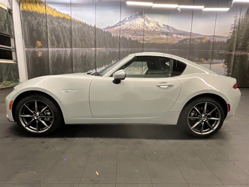 2019 Mazda MX-5 Miata Grand Touring RF Convertible Hard Top / 3,000 MILE  1-OWNER / Technology Pkg / 6-Speed Manual / LIKE NEW - Photo 9 - Gladstone, OR 97027