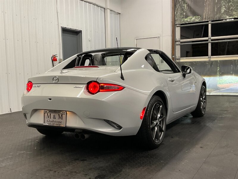 2019 Mazda MX-5 Miata Grand Touring RF Convertible Hard Top / 3,000 MILE  1-OWNER / Technology Pkg / 6-Speed Manual / LIKE NEW - Photo 8 - Gladstone, OR 97027