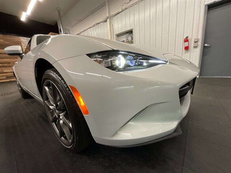 2019 Mazda MX-5 Miata Grand Touring RF Convertible Hard Top / 3,000 MILE  1-OWNER / Technology Pkg / 6-Speed Manual / LIKE NEW - Photo 51 - Gladstone, OR 97027