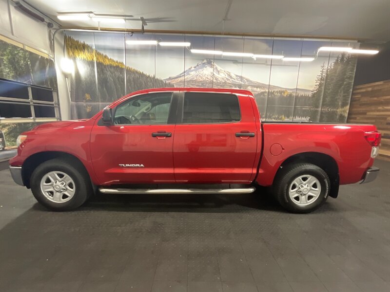 2012 Toyota Tundra Crew Max 4X4 / 4.6L V8 / LOCAL TOYOTA / CLEAN   - Photo 3 - Gladstone, OR 97027