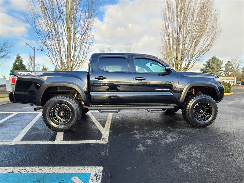 2020 Toyota Tacoma TRD Off-Road  / NEW TIRES / NEW WHEELS / NEW LIFT / ADAPTIVE CRUISE / LANE DEPARTURE / BLIND SPOT / 1-OWNER - Photo 4 - Portland, OR 97217