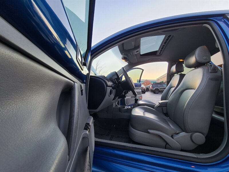 2005 Volkswagen New Beetle GLS TDI / 1.9 LITER / 4-CYL / HEATED LEATHER / SUN ROOF / LOCAL CAR / 2-OWNER - Photo 13 - Portland, OR 97217