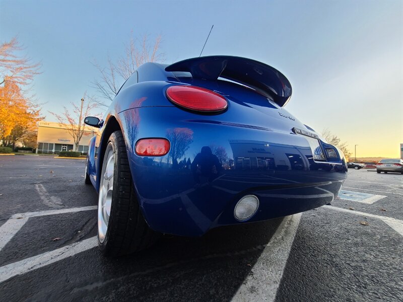 2005 Volkswagen New Beetle GLS TDI / 1.9 LITER / 4-CYL / HEATED LEATHER / SUN ROOF / LOCAL CAR / 2-OWNER - Photo 11 - Portland, OR 97217