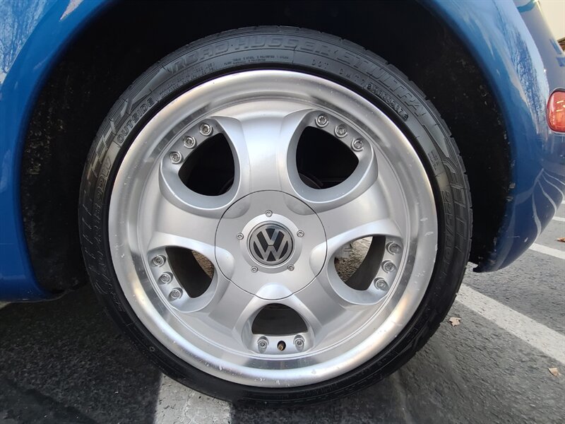 2005 Volkswagen New Beetle GLS TDI / 1.9 LITER / 4-CYL / HEATED LEATHER / SUN ROOF / LOCAL CAR / 2-OWNER - Photo 42 - Portland, OR 97217