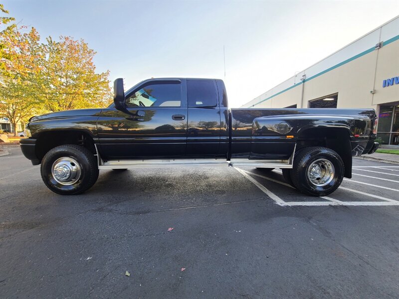 1998 Dodge Ram 3500 12-valve Dually 4X4 Long Bed 5.9L DIESEL / 126k mi  / 1-Ton / Custom Black Pearl / Very Low Miles / Top Shape / Very Rare - Photo 3 - Portland, OR 97217