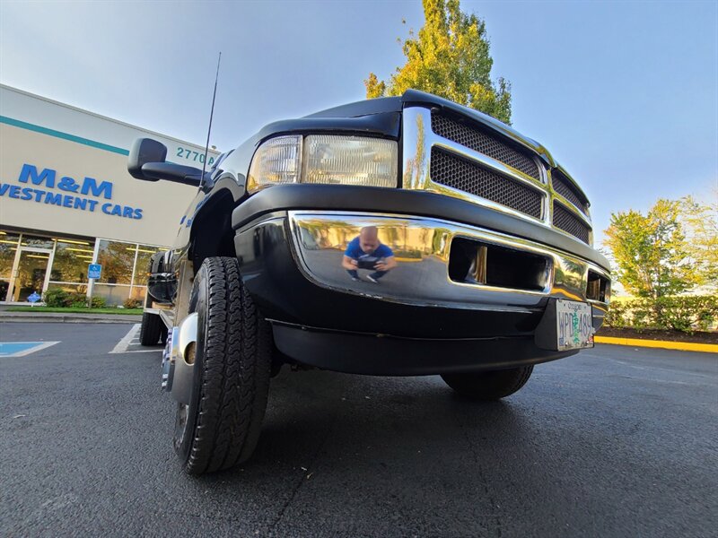 1998 Dodge Ram 3500 12-valve Dually 4X4 Long Bed 5.9L DIESEL / 126k mi  / 1-Ton / Custom Black Pearl / Very Low Miles / Top Shape / Very Rare - Photo 9 - Portland, OR 97217