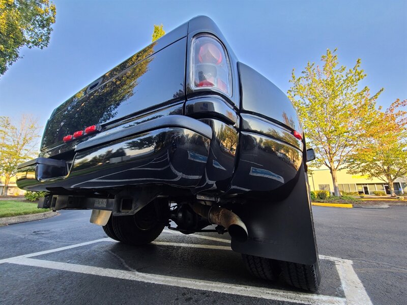 1998 Dodge Ram 3500 12-valve Dually 4X4 Long Bed 5.9L DIESEL / 126k mi  / 1-Ton / Custom Black Pearl / Very Low Miles / Top Shape / Very Rare - Photo 12 - Portland, OR 97217