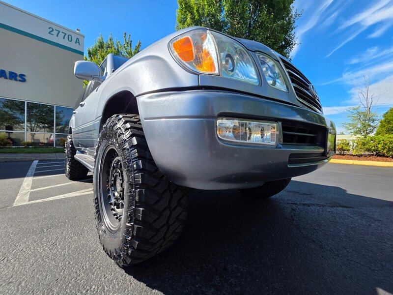 2004 Lexus LX 470 4WD / BRAND NEW OLD MAN EMU LIFT / TIMING BELT + WATER PUMP DONE / DIFF LOCK / BRAND NEW BLACK RHINO WHEELS / ALWAYS SERVICED AT LEXUS - Photo 9 - Portland, OR 97217