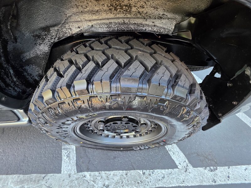 2004 Lexus LX 470 4WD / BRAND NEW OLD MAN EMU LIFT / TIMING BELT + WATER PUMP DONE / DIFF LOCK / BRAND NEW BLACK RHINO WHEELS / ALWAYS SERVICED AT LEXUS - Photo 60 - Portland, OR 97217