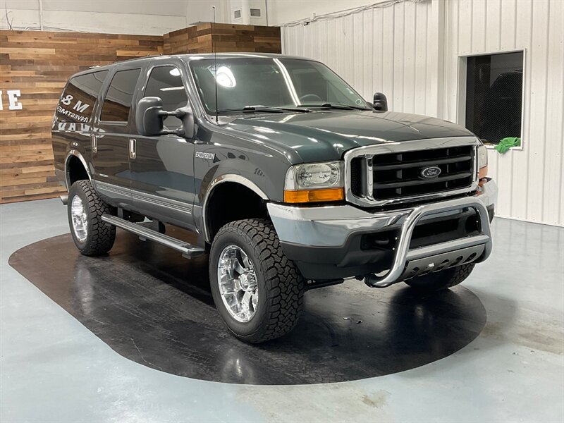 2001 Ford Excursion XLT 4X4 / 7.3L DIESEL / LIFTED NEW TIRES  / ONLY 146K MILE - Photo 2 - Gladstone, OR 97027