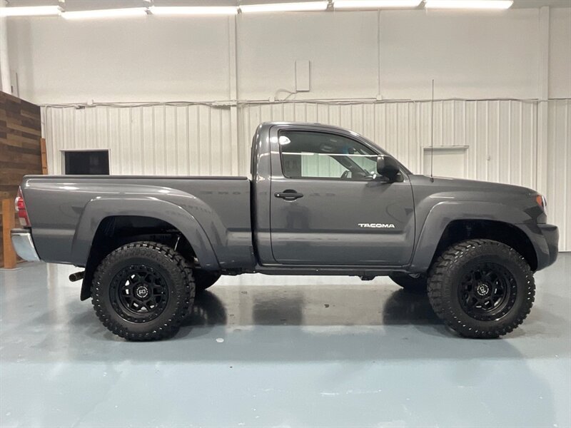 2010 Toyota Tacoma 4x4 2.7L / REGULAR CAB / MANUAL / ONE OWNER / NEW CLUTCH / NEW LIFT WHEELS & TIRES - Photo 4 - Gladstone, OR 97027