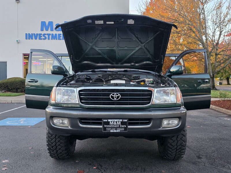 1999 Toyota Land Cruiser 4X4 / DUAL DIFFERENTIAL LOCKER / BRAND NEW TIMING BELT / IRONMAN LIFT / BRAND NEW WHEELS AND TIRES / FULLY LOADED / ZERO RUST / 167K MILES ONLY!!! - Photo 30 - Portland, OR 97217