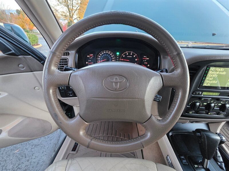 1999 Toyota Land Cruiser 4X4 / DUAL DIFFERENTIAL LOCKER / BRAND NEW TIMING BELT / IRONMAN LIFT / BRAND NEW WHEELS AND TIRES / FULLY LOADED / ZERO RUST / 167K MILES ONLY!!! - Photo 35 - Portland, OR 97217
